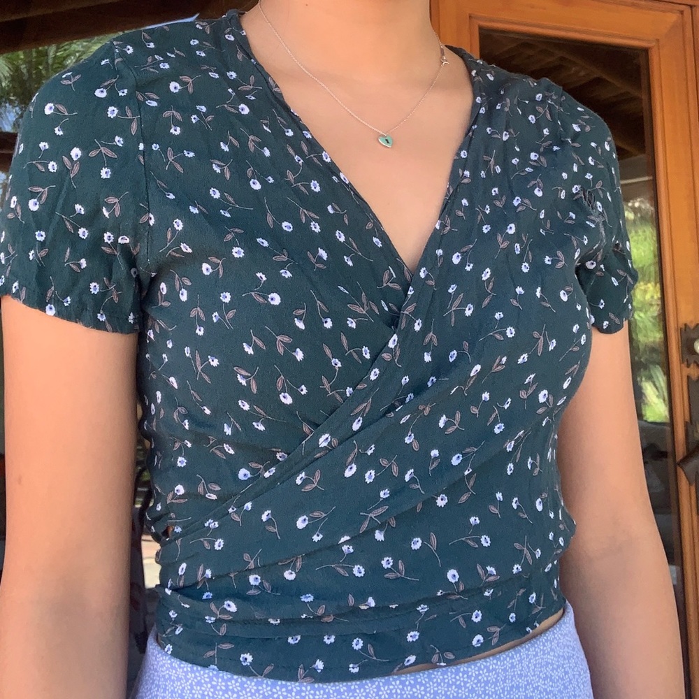 Brandy Melville wrap top